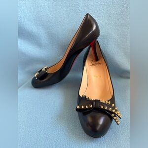 Christian Louboutin BALLALARINA 70 Black Nappa Leather Pump Heels Gold Studs Bow